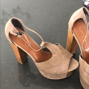 Jessica Simpson heels